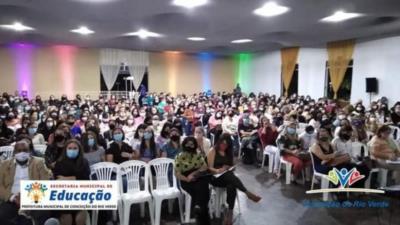 PROFISSIONAIS DA REDE MUNICIPAL DE EDUCAÇÃO PARTICIPARAM DO XII CONGRESSO DE EDUCAÇÃO NA CIDADE DE CAMPANHA- MG .