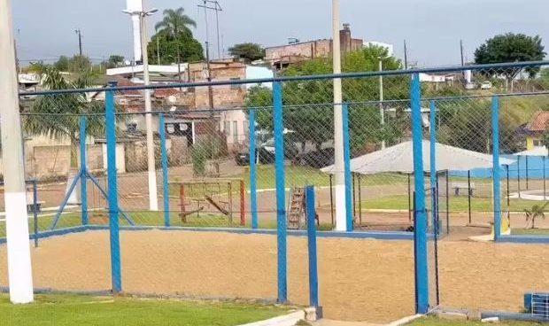 QUADRA DO BAIRRO NAZARÉ RECEBE MELHORIAS E ESTÁ PRONTA PARA USO.
