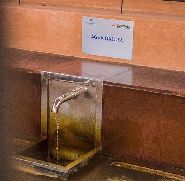 ÁGUA MINERAL DE CONTENDAS – Possui componentes químicos raros.