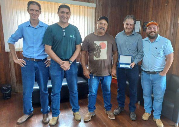 Prefeito Municipal Pedro da Ju e seu Vice, Flavinho do Sindicato fazem visita á Fazenda Rio Verde do Grupo Ipanema Coffes.