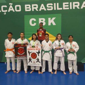 Atletas do Município se destacam na etapa do Campeonato Brasileiro de Karatê em Jacareipe- ES