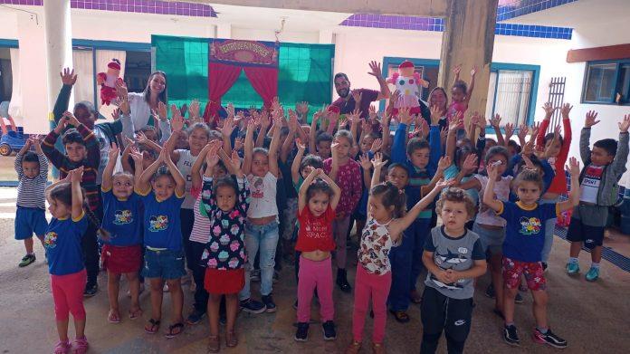 Secretaria de Saúde promove ação instrutiva de alimentação saudável nas Escolas Municipais